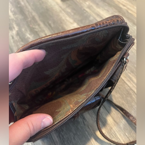 Brighton Vintage Croc Embossed All-in-One Crossbody Bag Chocolate Brown Leather - Picture 5 of 10